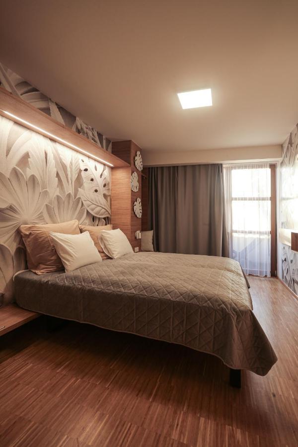 Par Pokoju Microhotel Злин Экстерьер фото